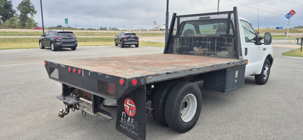 2003 Ford F-350 Super Duty XLT - Photo 3