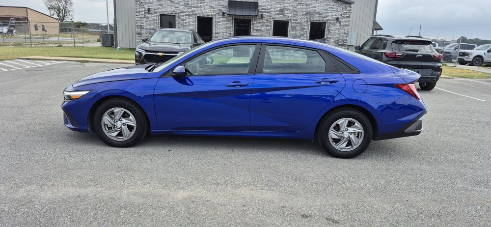 2024 Hyundai Elantra SE - Photo 7
