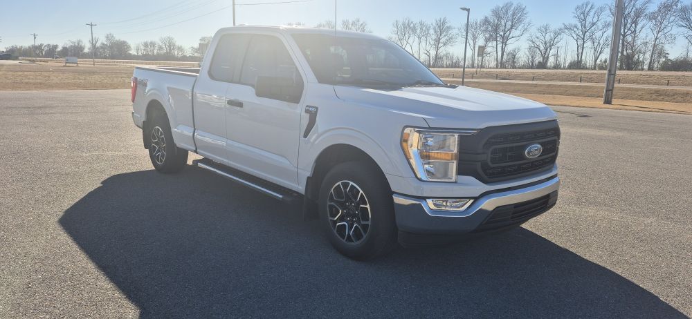 2022 Ford F-150 XL's photo